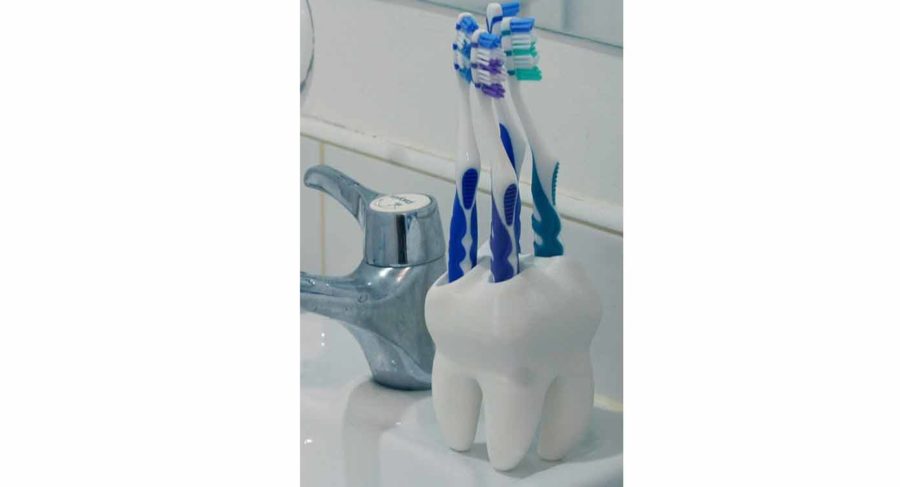 Tandenborstelhouder in de vorm van een tand "The Big Tooth" (Foto bron: myminifactory/myminifactory)