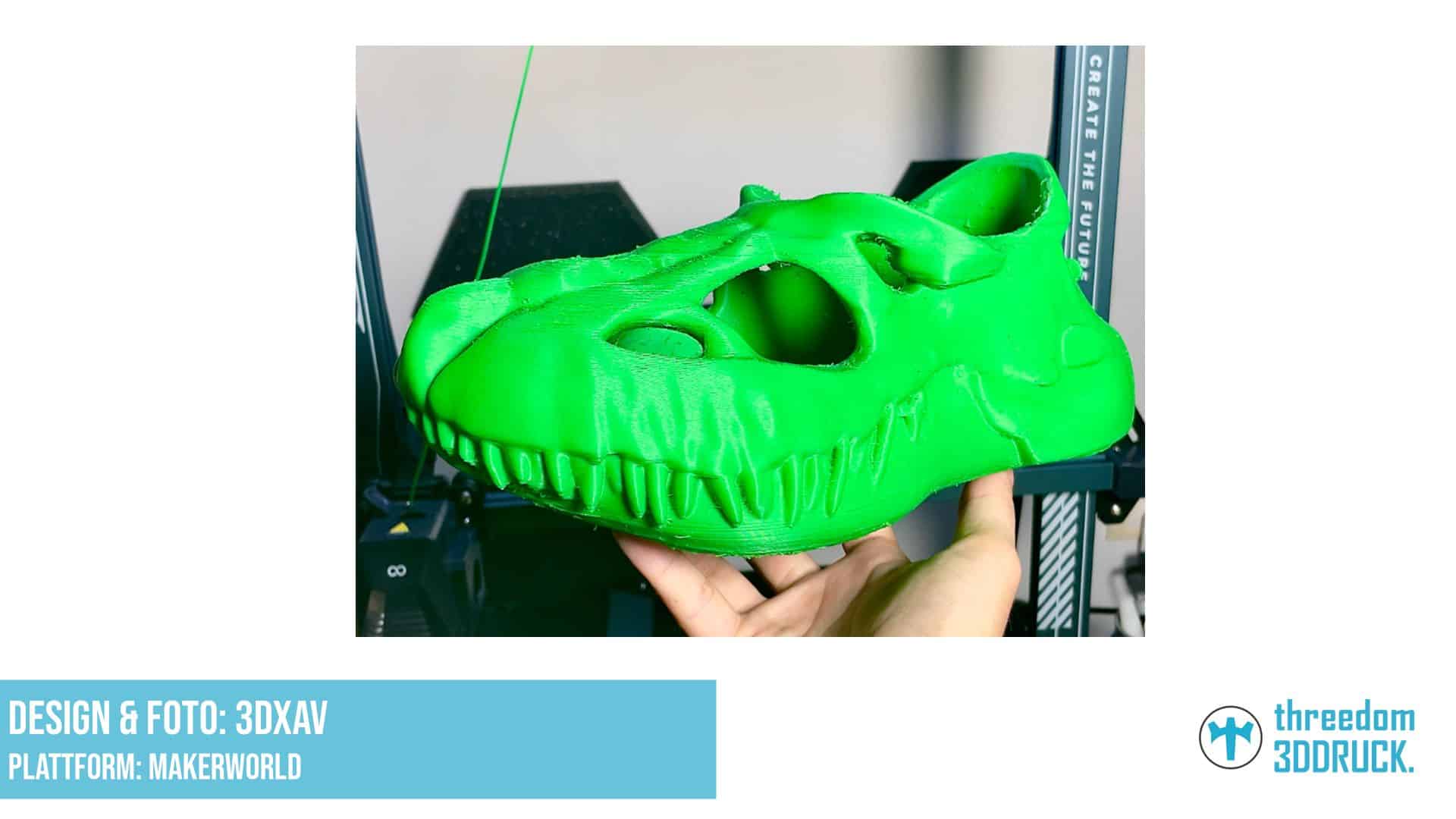 Dinosaurier-Hausschuhe TriceraCrocs