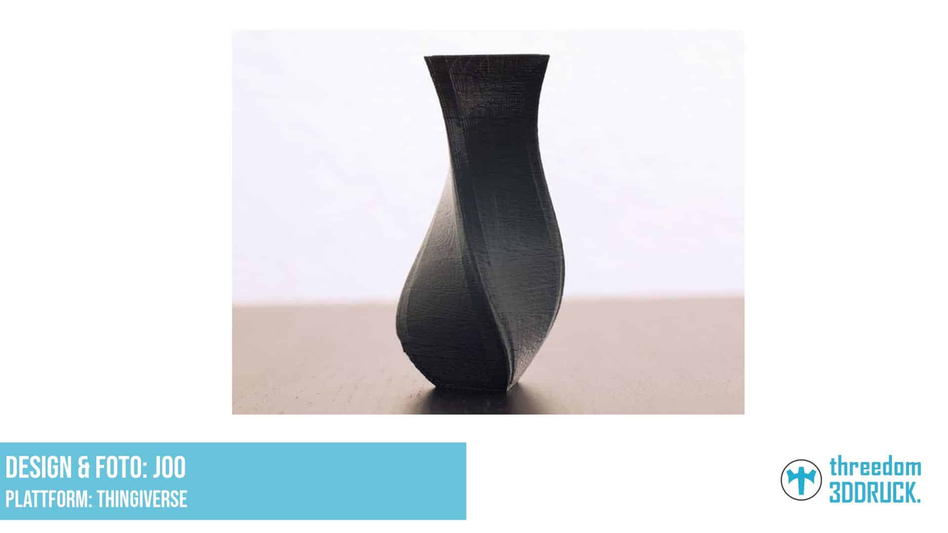 Dreieckige Twist-Vase