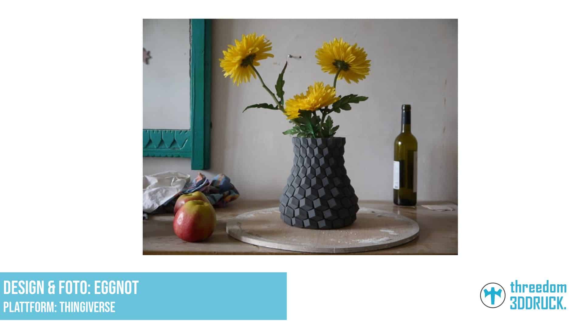 Gebogene Waben-Vase für Blumen oder Pflanzen