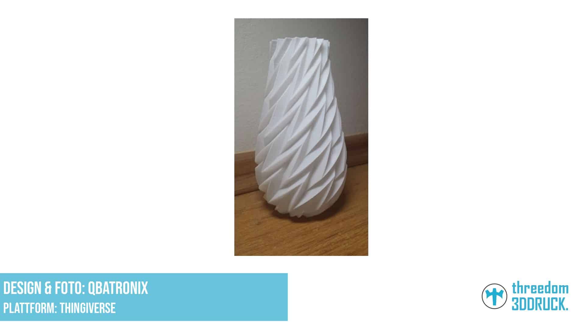 Moderne Vase von Qbatronix in 3mm und massiv